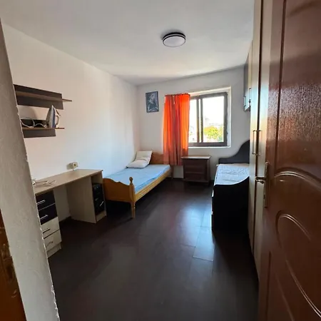 Ndreka 2 * Shkodër